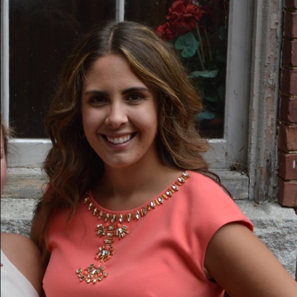 Meet your Posher, Alexandra - Picture 1 of 1